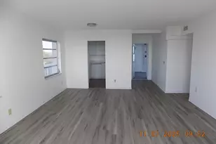 231 E Lantana Rd, Lantana, FL 33462 - Photo 7