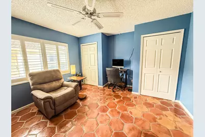 10684 Greentrail Drive S, Boynton Beach, FL 33436 - Photo 11