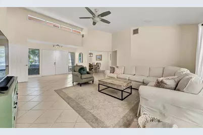 88 Pine Hill Trail E, Tequesta, FL 33469 - Photo 7