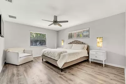 88 Pine Hill Trail E, Tequesta, FL 33469 - Photo 17