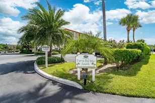 951 De Soto Rd, Boca Raton, FL 33432 - Photo 3