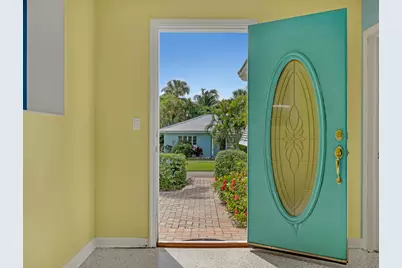 225 Linda Lane, Palm Beach Shores, FL 33404 - Photo 9