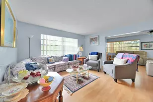 6127 Rainbow Cir, Greenacres, FL 33463 - Photo 3