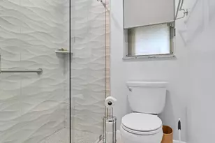 6127 Rainbow Cir, Greenacres, FL 33463 - Photo 9