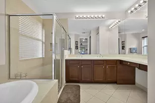 9728 Phipps Ln, Wellington, FL 33414 - Photo 17