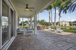 9728 Phipps Ln, Wellington, FL 33414 - Photo 25