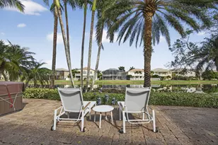 9728 Phipps Ln, Wellington, FL 33414 - Photo 27