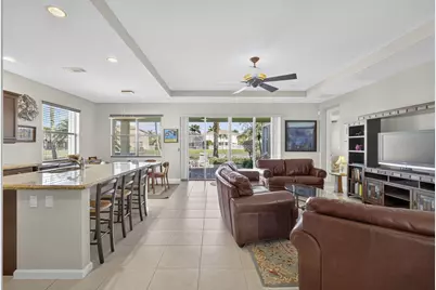 9728 Phipps Lane, Wellington, FL 33414 - Photo 3