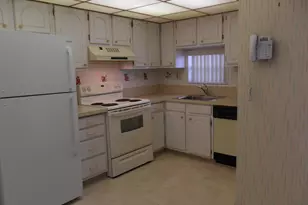 9420 S Hollybrook Lake Dr, Pembroke Pines, FL 33025 - Photo 3