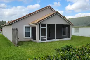 1651 Oak Berry Cir, Wellington, FL 33414 - Photo 5