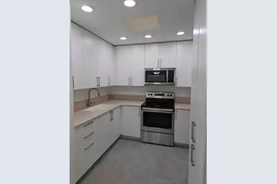 1504 Waterview Circle, Palm Springs, FL 33461 - Photo 13