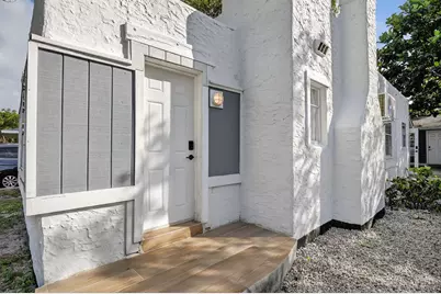 638 53rd Street, West Palm Beach, FL 33407 - Photo 3