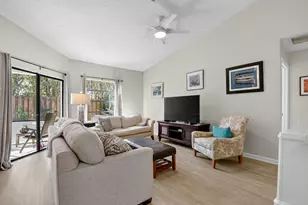 13534 Fountain View Blvd, Wellington, FL 33414 - Photo 9