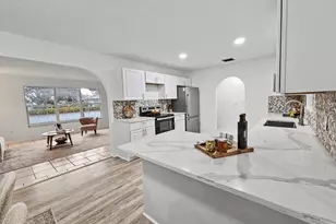 573 SE Port St Lucie Blvd, Port Saint Lucie, FL 34984 - Photo 11