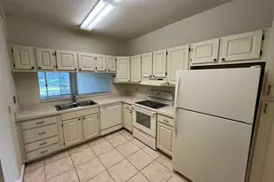 126 Cypress Point Dr, Palm Beach Gardens, FL 33418 - Photo 7