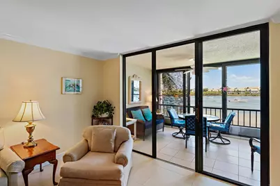 1542 Jupiter Cove Drive, Unit #201, Jupiter, FL 33469 - Photo 11