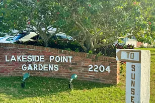 2204 Lake Osborne Dr, Lake Worth Beach, FL 33461 - Photo 15