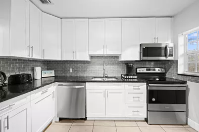 1213 NW 7th Avenue, Fort Lauderdale, FL 33311 - Photo 1