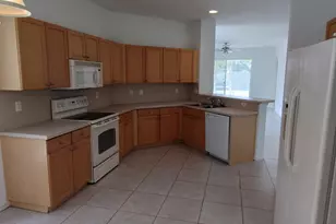 9834 SW Eastbrook Cir, Port Saint Lucie, FL 34987 - Photo 5