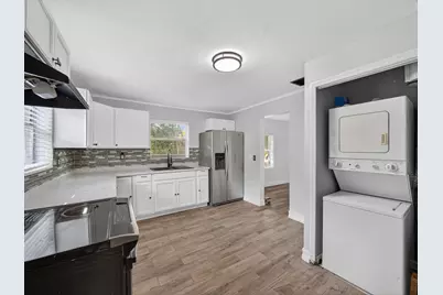 1373 W 35th Street, Riviera Beach, FL 33404 - Photo 11