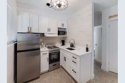 1258 Beach Road, Unit #6, Singer Island, FL 33404 - Photo 3