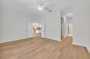 279 Kelsey Park Cir, Palm Beach Gardens, FL 33410 - Photo 23