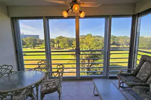 575 Oaks Ln, Pompano Beach, FL 33069 - Photo 11