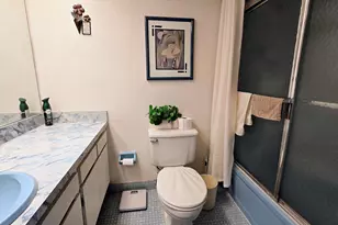 575 Oaks Ln, Pompano Beach, FL 33069 - Photo 9