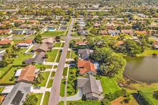 8320 E Waccamaw Ln, Lake Worth, FL 33467 - Photo 43