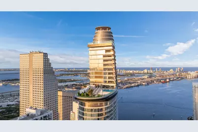 300 Biscayne Boulevard Way, Unit #2004, Miami, FL 33131 - Photo 3