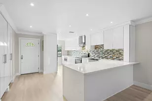 18 Stratford Dr E, Boynton Beach, FL 33436 - Photo 13