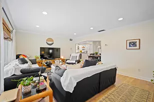 10611 NW 18th Pl, Pembroke Pines, FL 33026 - Photo 3