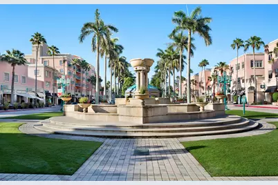 220 SE Mizner Boulevard, Unit #305, Boca Raton, FL 33432 - Photo 11