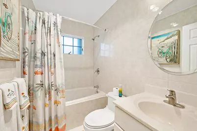 2251 NE 37th Court, Lighthouse Point, FL 33064 - Photo 15
