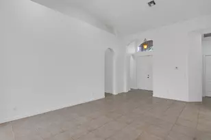 5607 Place Lake Dr, Fort Pierce, FL 34951 - Photo 5