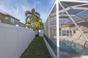 5607 Place Lake Dr, Fort Pierce, FL 34951 - Photo 35