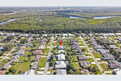 980 SE Breakwater Avenue, Port Saint Lucie, FL 34983 - Photo 5