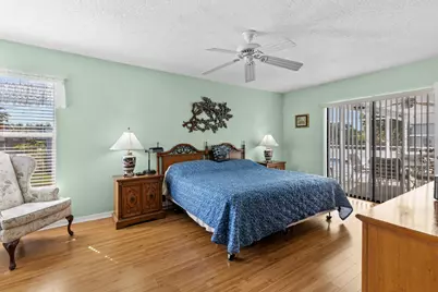 980 SE Breakwater Avenue, Port Saint Lucie, FL 34983 - Photo 17