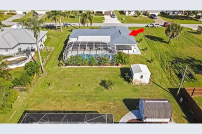 980 SE Breakwater Avenue, Port Saint Lucie, FL 34983 - Photo 3