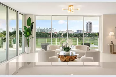 220 SE Mizner Boulevard, Unit #423, Boca Raton, FL 33432 - Photo 1