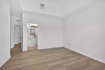 513 Talia Circle, Palm Springs, FL 33461 - Photo 11