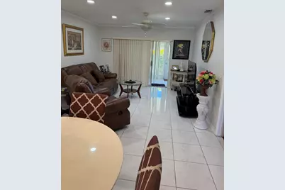 8588 Bella Vista Drive, Boca Raton, FL 33433 - Photo 9