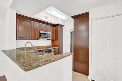 1690 Renaissance Commons Boulevard, Unit #1121, Boynton Beach, FL 33426 - Photo 9