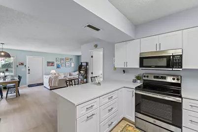 212 SE Village Drive, Unit #212, Port Saint Lucie, FL 34952 - Photo 17