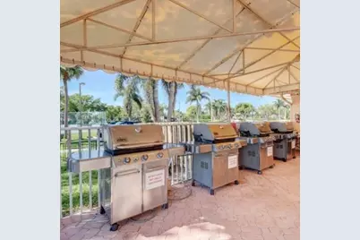 15217 Lakes Of Delray Boulevard, Unit #90, Delray Beach, FL 33484 - Photo 17