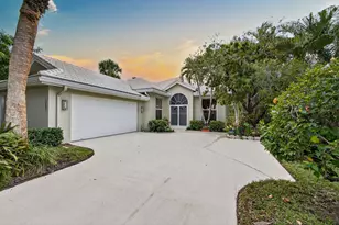 1205 Bear Island Dr, West Palm Beach, FL 33409 - Photo 5