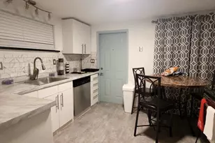 104 NE 5th St, Fort Lauderdale, FL 33301 - Photo 7