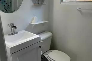 104 NE 5th St, Fort Lauderdale, FL 33301 - Photo 11