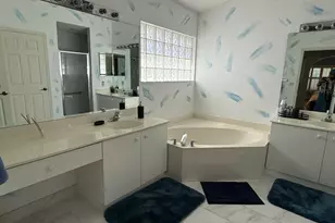 5730 Royal Club Dr, Boynton Beach, FL 33437 - Photo 9