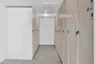 300 NE 20th St, Boca Raton, FL 33431 - Photo 27